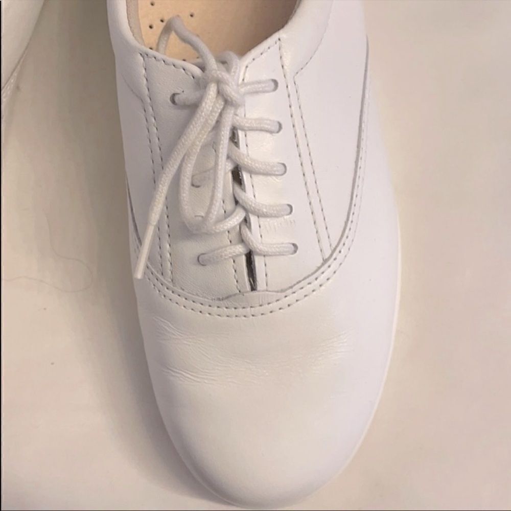 SAS WHITE COMFORT SHOES.  STYLE IS WHISPER… - Picture 2 of 9